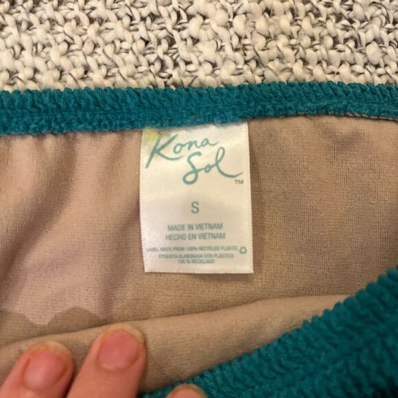 NWOT Kona sol swim bottoms - Picture 2 of 3